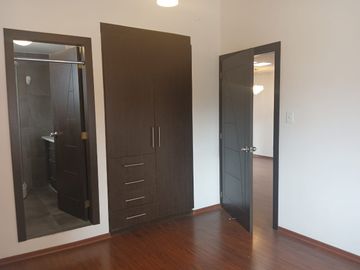 DEPARTAMENTO EN VENTA SAN ISIDRO DEL INCA URB. PRIVADA