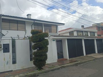 DEPARTAMENTO EN VENTA SAN ISIDRO DEL INCA URB. PRIVADA