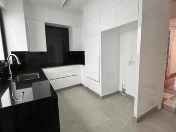 LINDO DEPARTAMENTO DE ESTRENO PRIMER PISO SAN ISIDRO