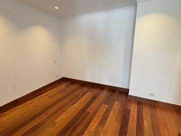 LINDO DEPARTAMENTO DE ESTRENO PRIMER PISO SAN ISIDRO