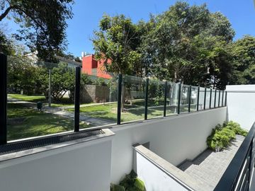 LINDO DEPARTAMENTO DE ESTRENO PRIMER PISO SAN ISIDRO