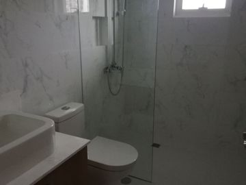 FOR SALE Brand New Unit located at The Royalton at Capitol Commons, Brgy. Oranbo, Pasig City