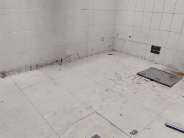 Vendo Local Comercial de 470m2 En Av. Próceres De La Independencia Cerca A La Estación San Carlos. Sjl