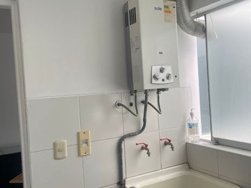 VENDO EXCLUSIVO Y AMPLIO DPTO. EN URB. CASUARINAS - SURCO
