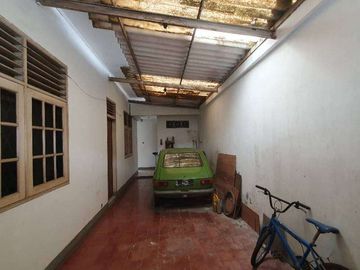 Rumah Nyaman Dalam Komplek Area Bintaro Sektor 1