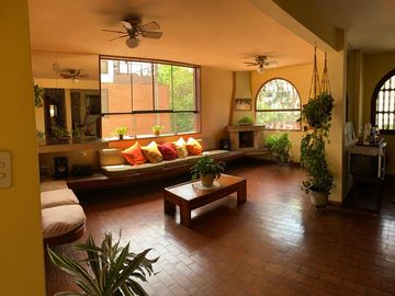 BAJO DE PRECIO. Av Principal, Surquillo - Departamento en Venta (Triplex)