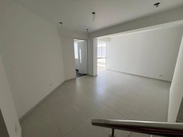 ESTRENO DE LINDOS DUPLEX EN LAS VIÑAS DE LA MOLINA