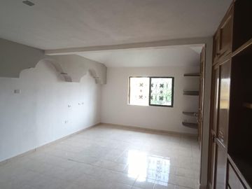 Amplia Casa en Venta Zona Sur privada con Vigilancia 24 horas con amplio jardin