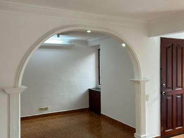 Oportunidad de Inversión - Casa Nivel 2 y 3 en VENTA - Robledo