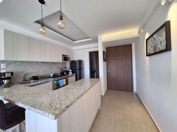 PENTHOUSE EN VENTA EN CAÑADAS DEL LAGO