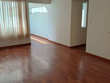 Vendo Departamento Valle Hermoso Surco. Excelente Ubicación