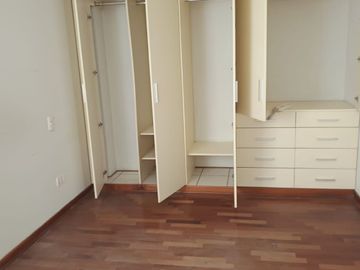 Vendo Departamento Valle Hermoso Surco. Excelente Ubicación