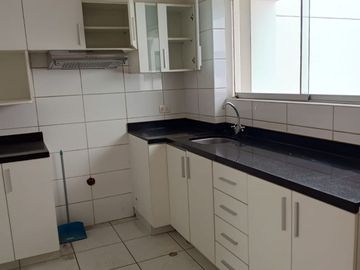 Vendo Departamento Valle Hermoso Surco. Excelente Ubicación