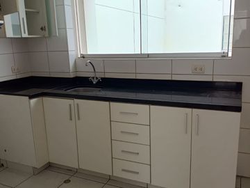 Vendo Departamento Valle Hermoso Surco. Excelente Ubicación