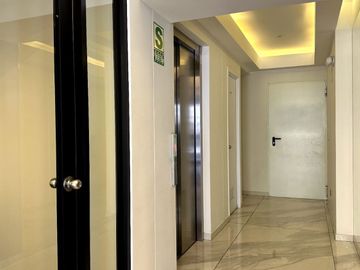 VENTA DE DEPARTAMENTO EN AV GENERAL CORDOVA - MIRAFLORES
