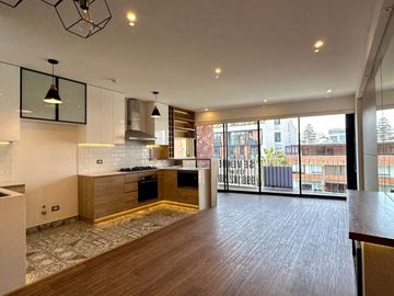 VENTA DE DEPARTAMENTO EN AV GENERAL CORDOVA - MIRAFLORES