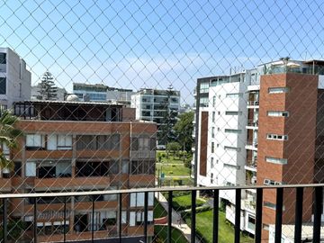 VENTA DE DEPARTAMENTO EN AV GENERAL CORDOVA - MIRAFLORES