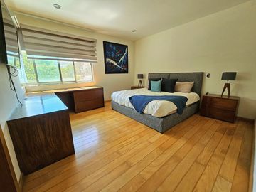 LAS CAÑADAS CASA EN VENTA SUPER COMPLETA CON ALBERCA, TERRAZA, BAR Y HERMOSO JAR