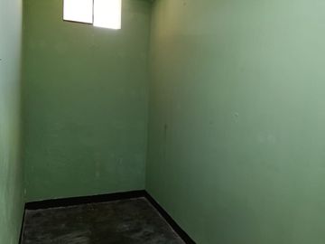 SE ALQUILA TERCER PISO 130m2
