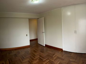 VENTA LINDO FLAT VISTA EXTERNA EN SAN ISIDRO.AV. JORGE BASADRE.