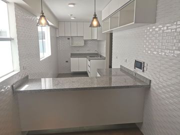 FLAT ESTRENO EN MIRAFLORES Y SIN ALCABALA