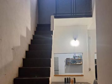 VENTA CASA 4 AMBIENTES CON COCHERA LA TABLADA