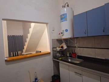VENTA CASA 4 AMBIENTES CON COCHERA LA TABLADA