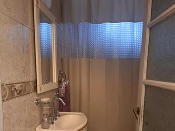 VENTA CASA 4 AMBIENTES CON COCHERA LA TABLADA