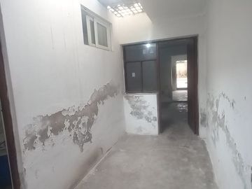 🏡 ¡Gran oportunidad en Lurín! Casa de 173 m² con doble frente a pasos de la plaza principal