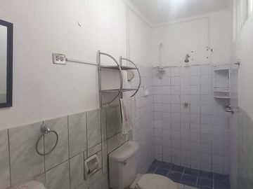 🏡 ¡Gran oportunidad en Lurín! Casa de 173 m² con doble frente a pasos de la plaza principal