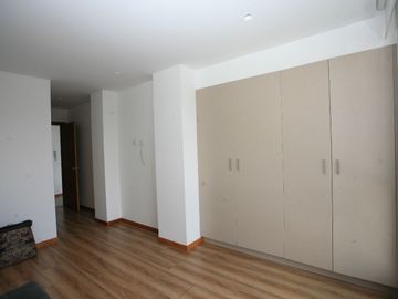 EL DEPARTAMENTO QUE LO TIENE TODO – UBICACIÓN, UBICACIÓN, DISEÑO Y ENCANTO 🔑✨