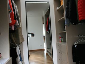 EL DEPARTAMENTO QUE LO TIENE TODO – UBICACIÓN, UBICACIÓN, DISEÑO Y ENCANTO 🔑✨