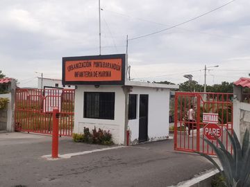 @Punta Barandúa Infantería de Marina Santa Elena Ecuador En Venta Casa de 2 pisos