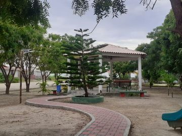 @Punta Barandúa Infantería de Marina Santa Elena Ecuador En Venta Casa de 2 pisos