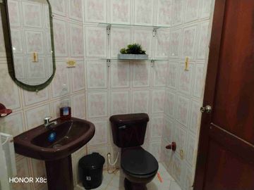 En Venta Amplia Casa de 2 pisos Punta Barandúa Infantería de Marina Santa Elena Ecuador