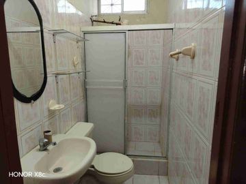 En Venta Amplia Casa de 2 pisos Punta Barandúa Infantería de Marina Santa Elena Ecuador