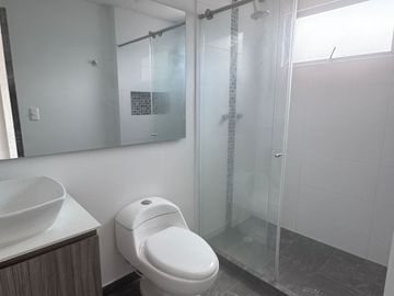 Vendo hermosa casa en conjunto cerrado de 96m2 en el sector de la Florida, Manizales