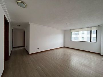Vendo departamento de 3 habitaciones en sector de Republica de el Salvador