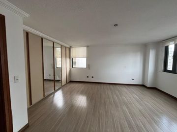 Vendo departamento de 3 habitaciones en sector de Republica de el Salvador
