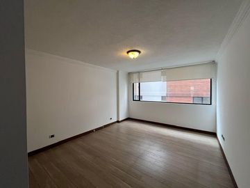 Vendo departamento de 3 habitaciones en sector de Republica de el Salvador