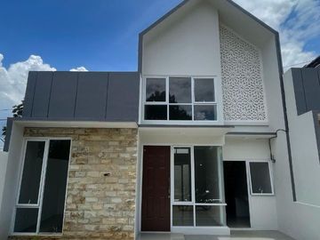 Rumah SKR Parung, Baru Mewah Harga Murah Exclusive Minimalis Dekat Fasilitas Umum, Bogor Jual Dijual