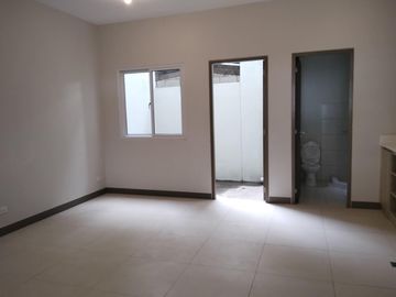 Townhouse Upper Antipolo Ready for Occupancy and preselling as low as 27k