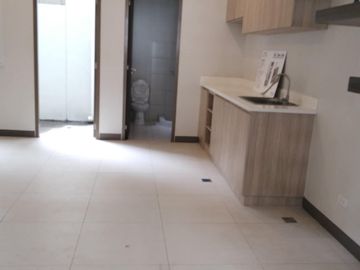 Townhouse Upper Antipolo Ready for Occupancy and preselling as low as 27k