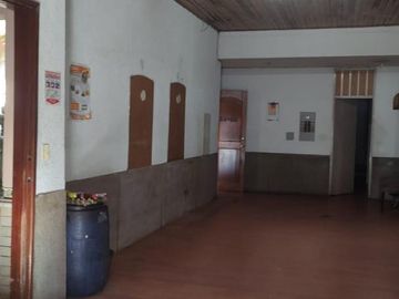 SE VENDE CASA