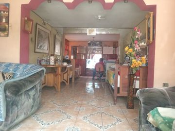 ¡VENTA!. CASA DE 150m2 COMAS