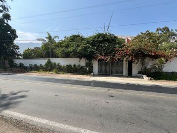 Venta de Hermosa Casa Huerta CH-2 en Cieneguilla – ¡Gran Oportunidad de Inversión!