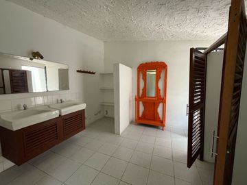 Venta de Hermosa Casa Huerta CH-2 en Cieneguilla – ¡Gran Oportunidad de Inversión!