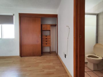 DEPARTAMENTO EN VENTA AV. CLOUTHIER Y AV. GUADALUPE, COLONIA JARDINES DE GUADALUPE