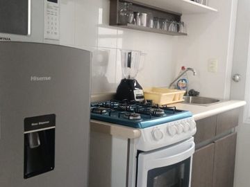 CASA CON ALBERCA EN ESQUINA A 15 MINUTOS DE CUAUTLA, MORELOS!