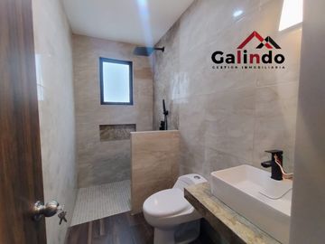 CASA NUEVA DE 3 RECAMARAS, CISTERNA, ASADOR, CERCA DE LA ENTRADA A COATEPEC